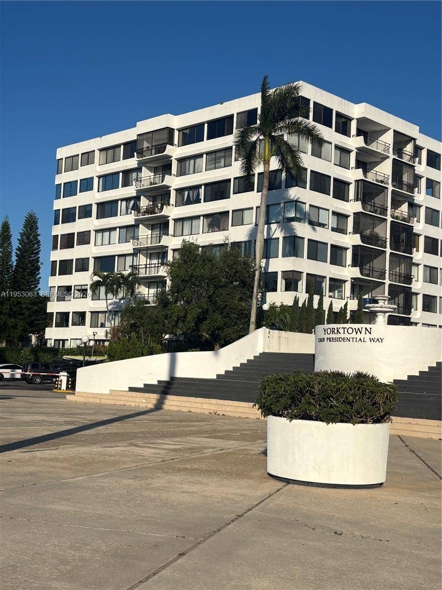 Property photo for 1500 Presidential Way, #504, West Palm Beach, FL