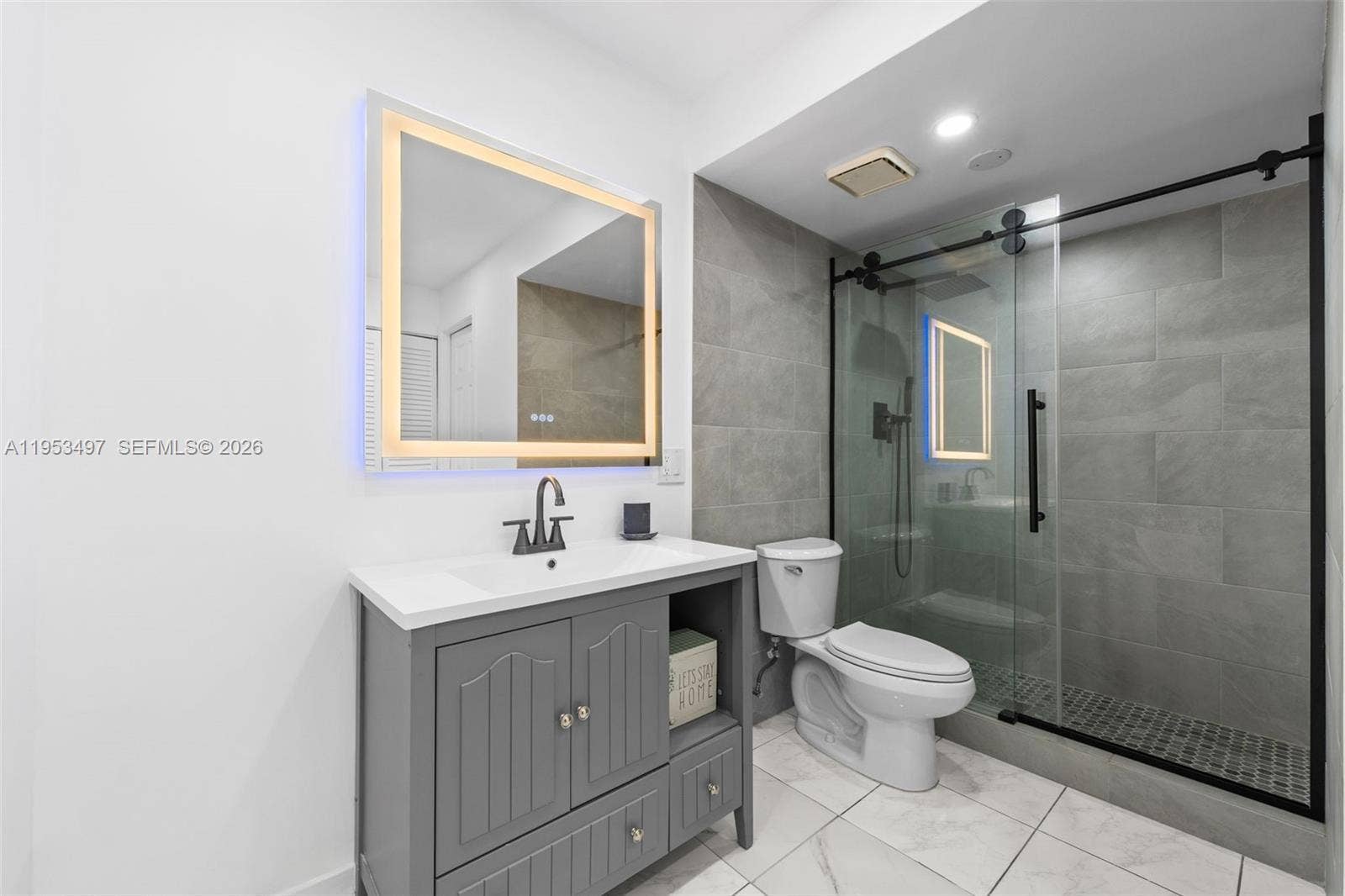 401 Golden Isles Drive, #304, Hallandale Beach, Hallandale Beach, FL 33009 Photo 15