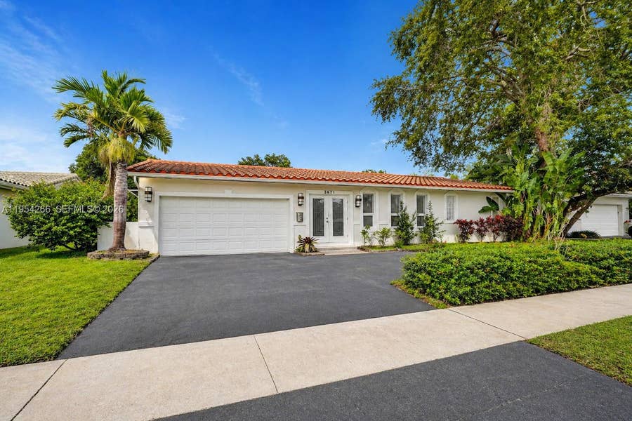 Property photo for 3671 N 47th Avenue, Hollywood, FL