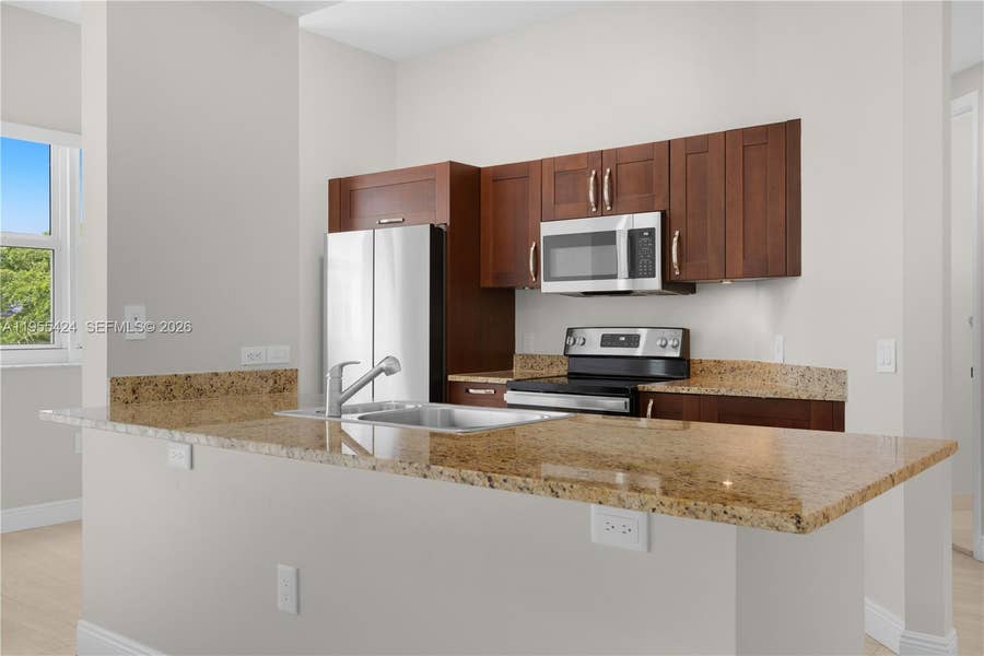 Property photo for 20000 E Country Club Drive, #402, Aventura, FL