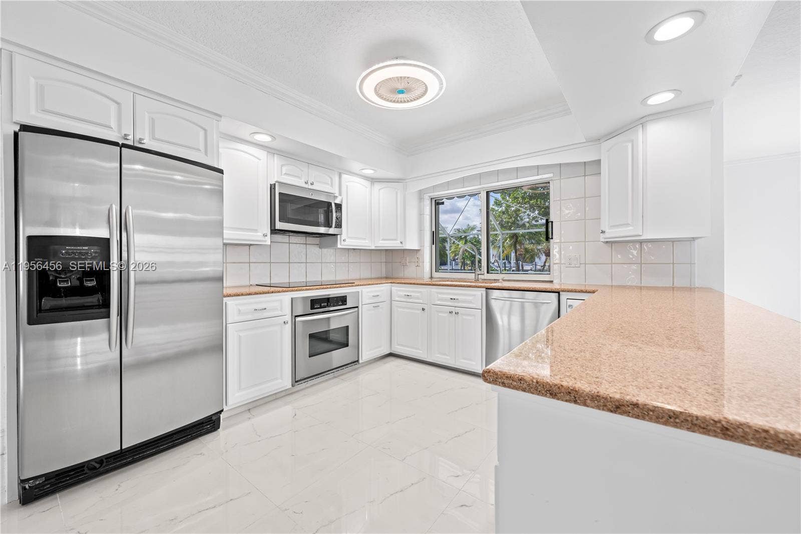 405 Bontona Avenue, Fort Lauderdale, FL 33301 Photo 12