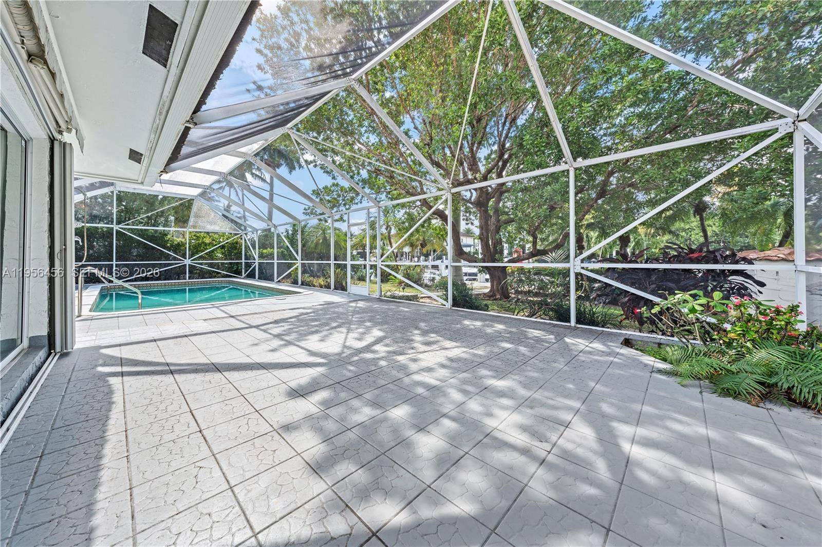 405 Bontona Avenue, Fort Lauderdale, FL 33301 Photo 37