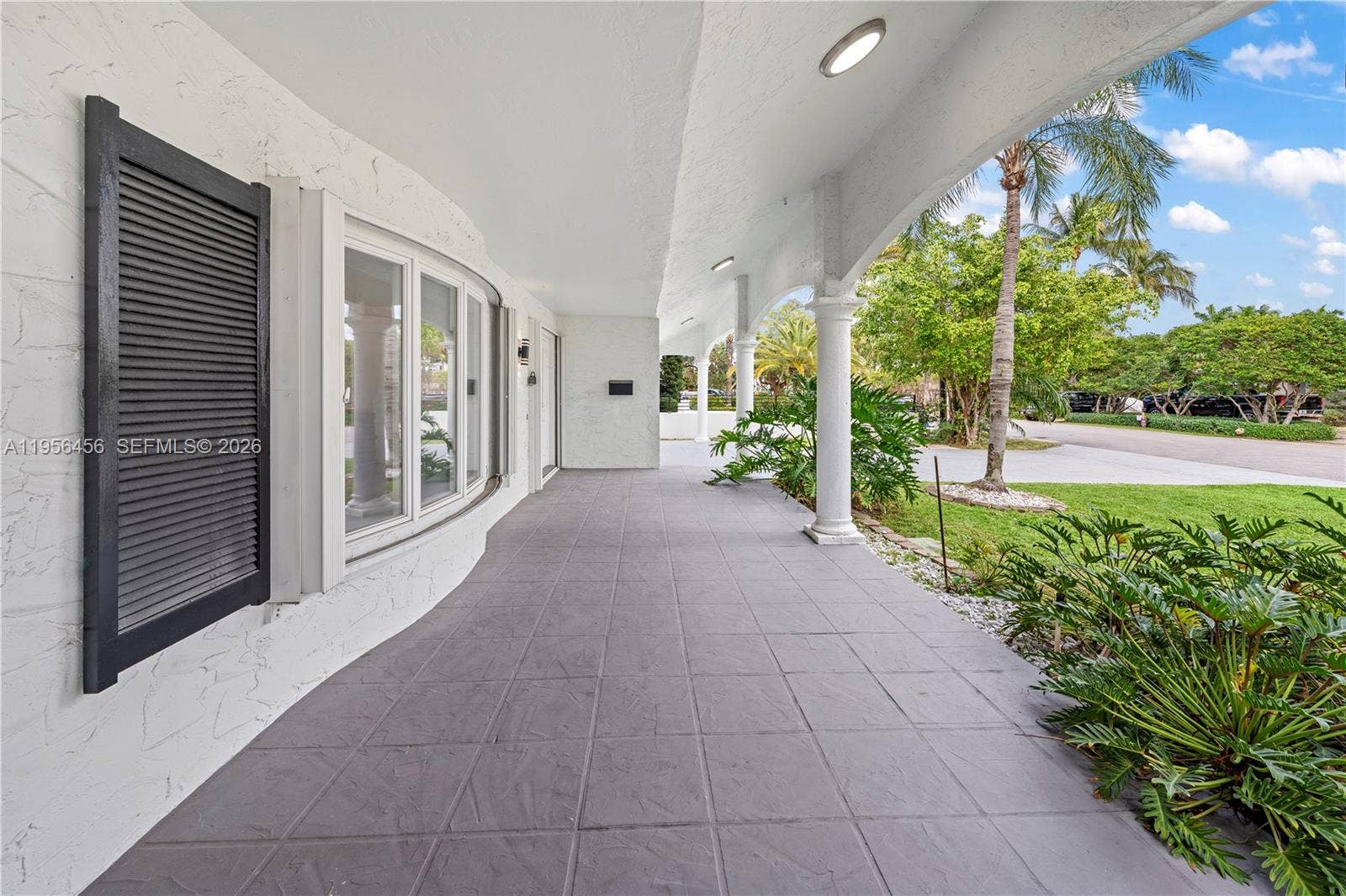 405 Bontona Avenue, Fort Lauderdale, FL 33301 Photo 7
