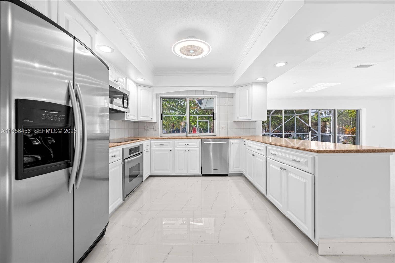 405 Bontona Avenue, Fort Lauderdale, FL 33301 Photo 13