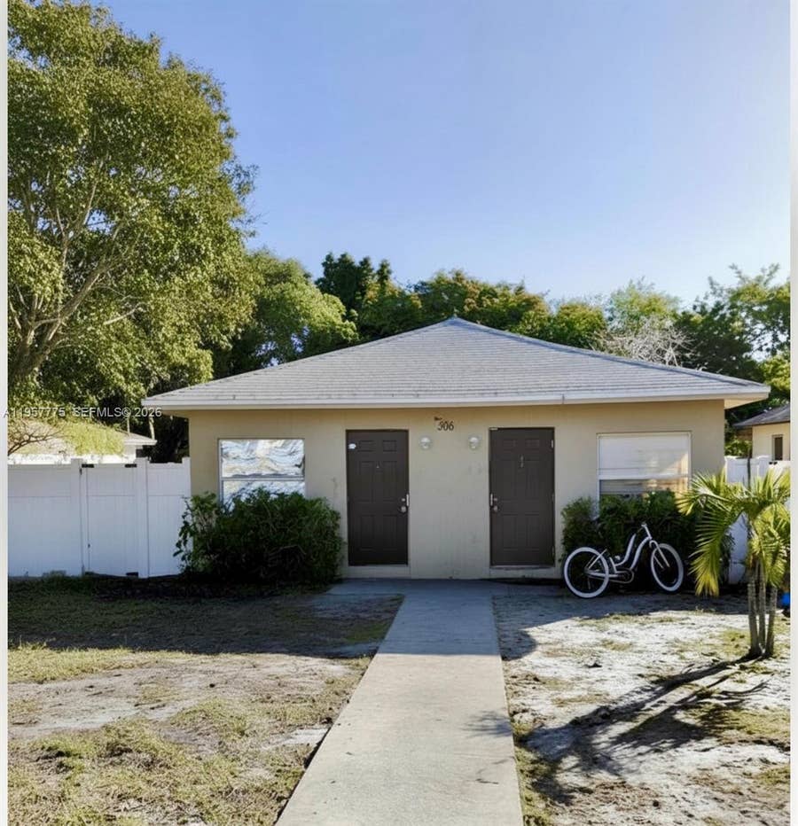 Property photo for 338 SW 1st Terrace, Deerfield Beach, FL