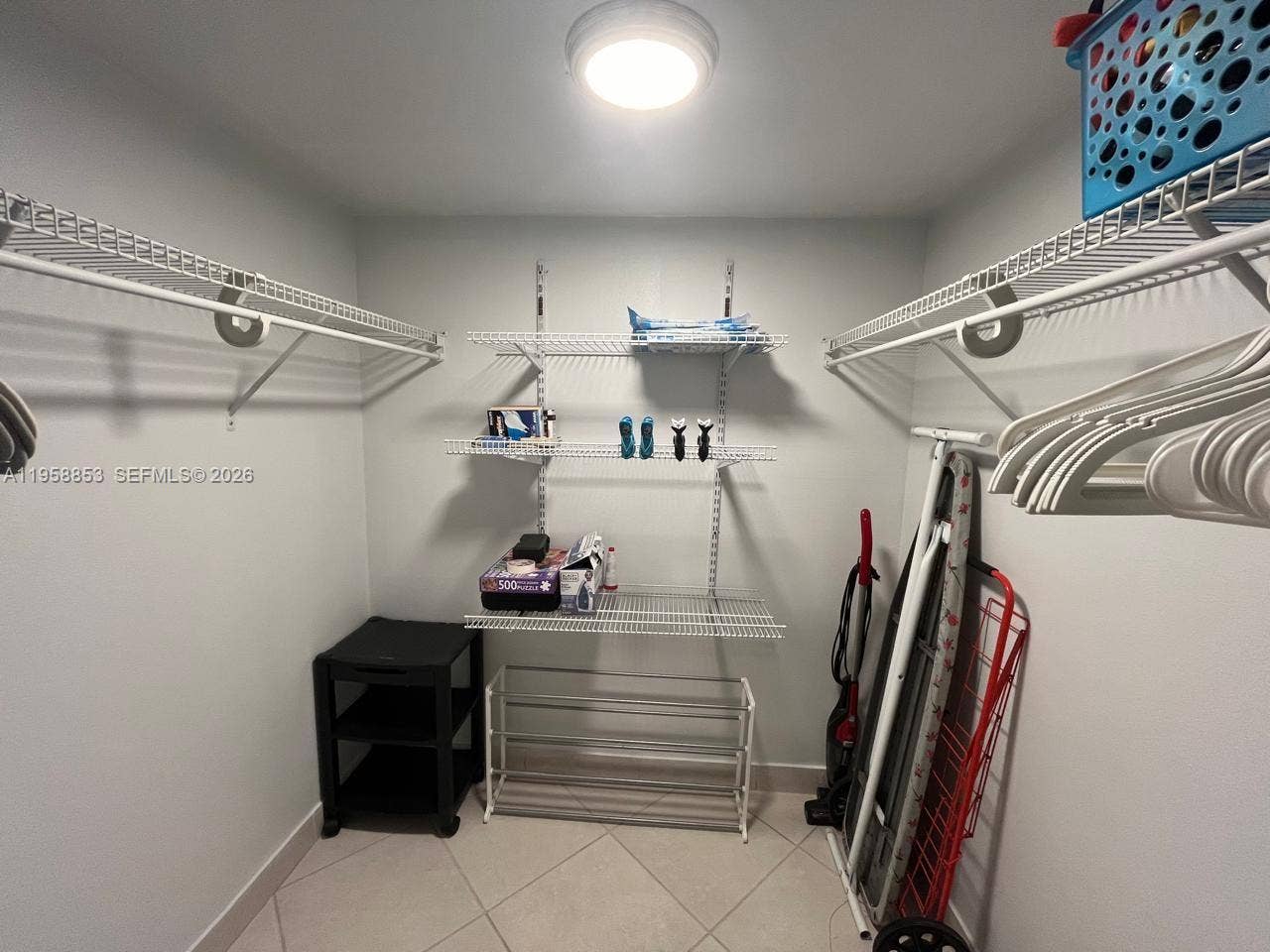 walking closet