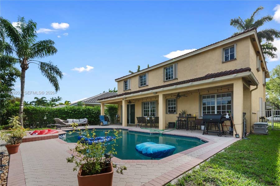 Property photo for 1095 Chenille Circle, Weston, FL