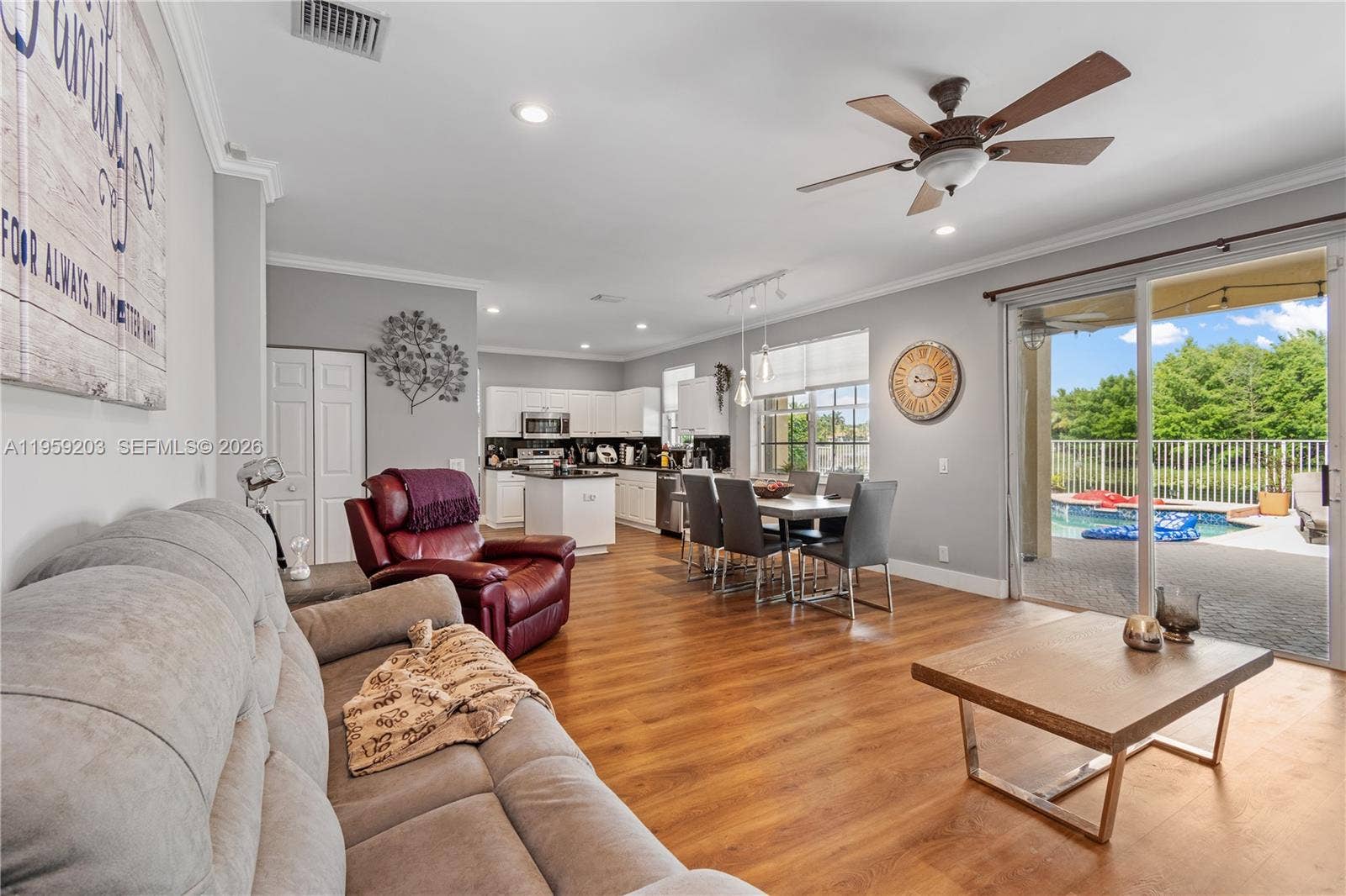 1095 Chenille Circle, Weston, FL 33327 Photo 11