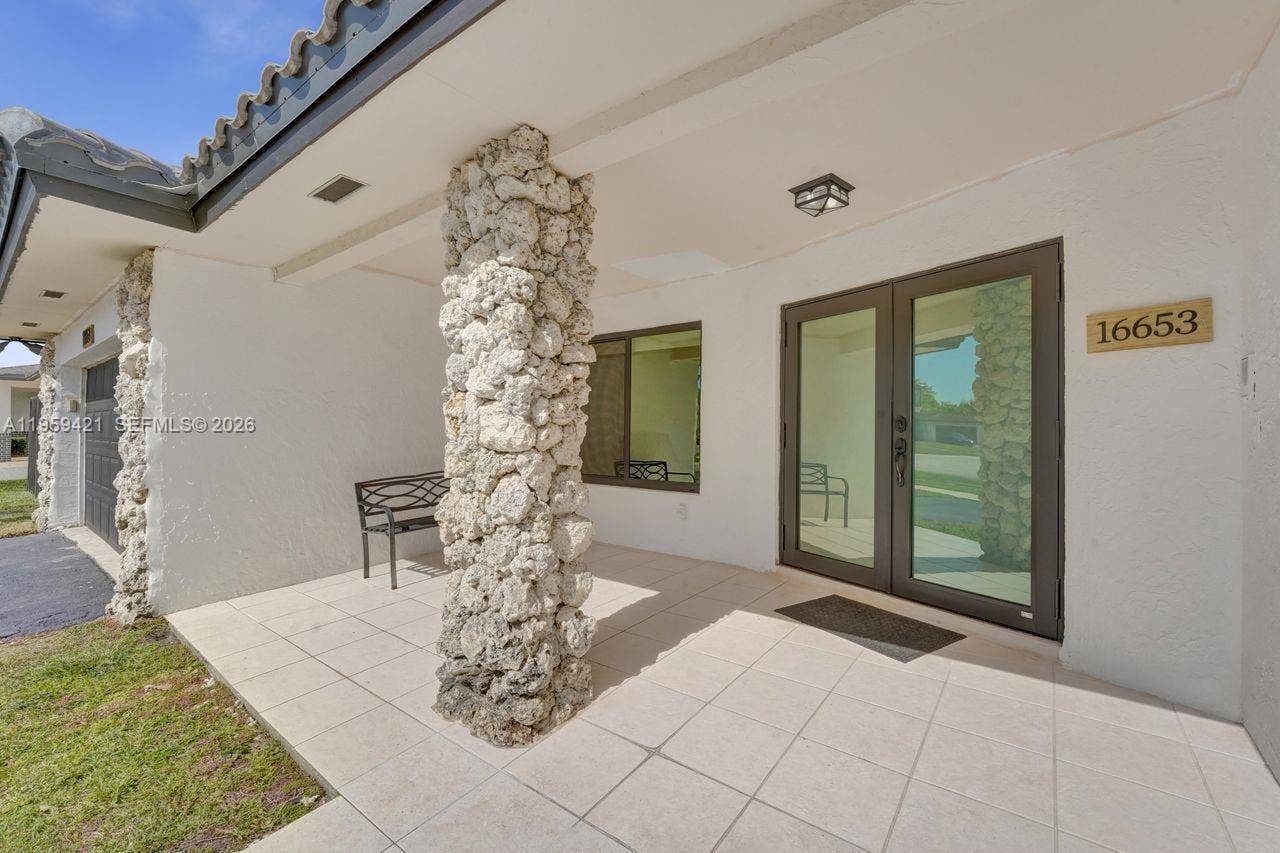 16653 Golfview Drive, Weston, FL 33326 Photo 7