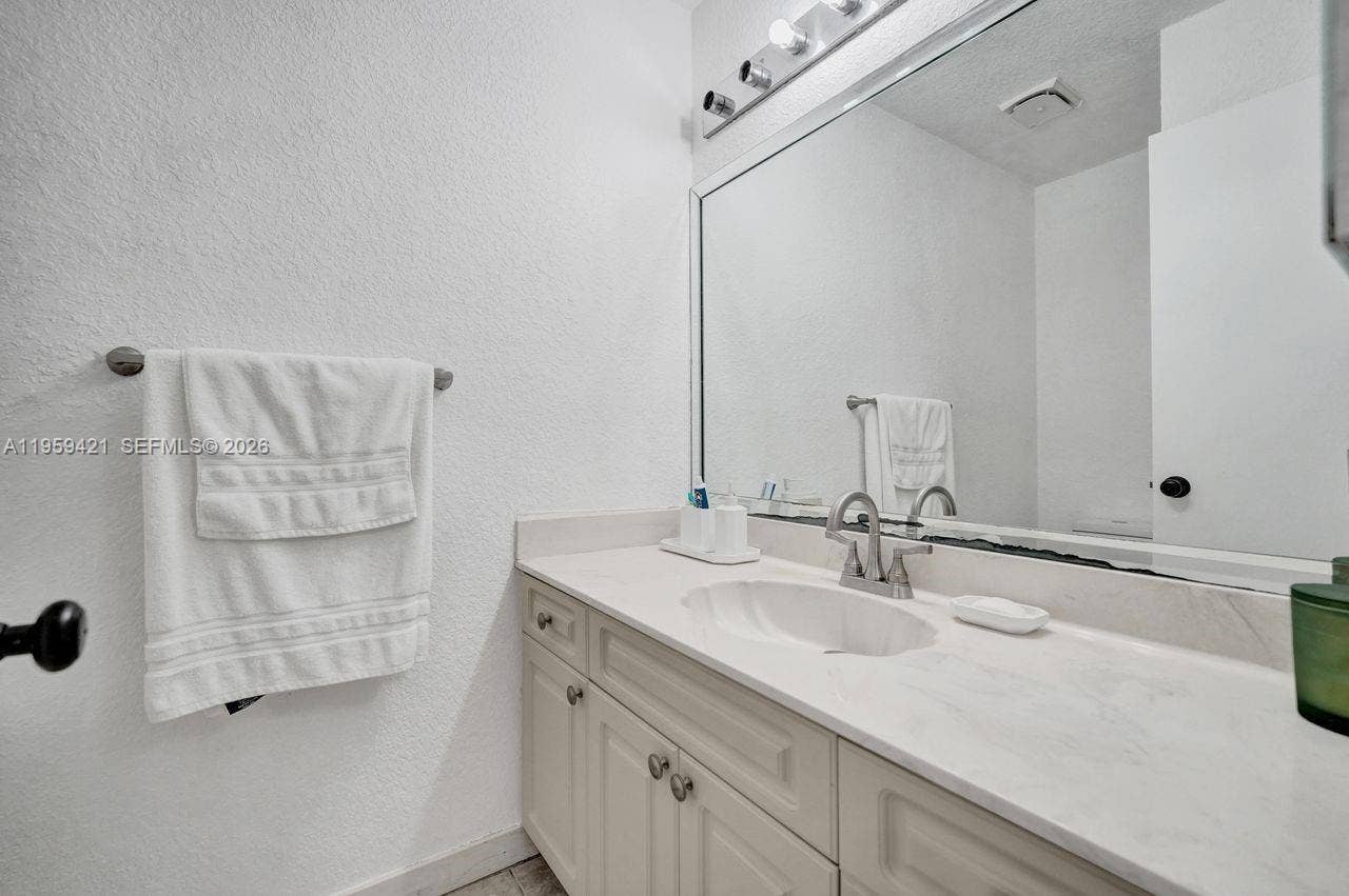 16653 Golfview Drive, Weston, FL 33326 Photo 28