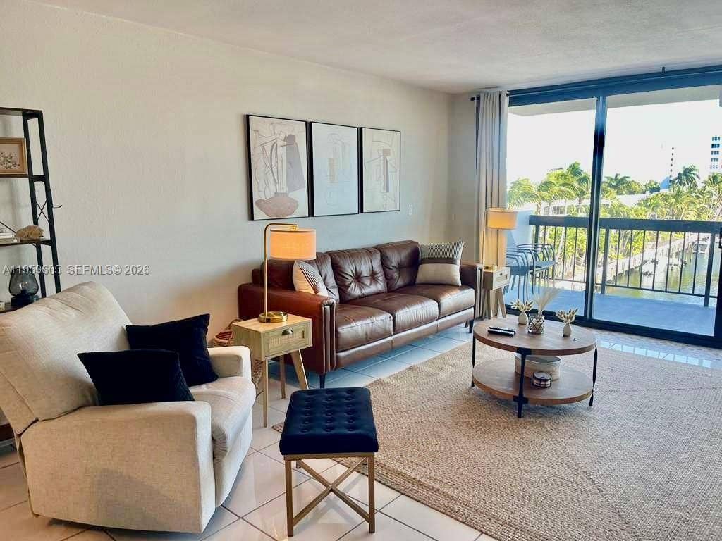 4800 Bayview Drive, #505, Fort Lauderdale, FL 33308 Photo 8