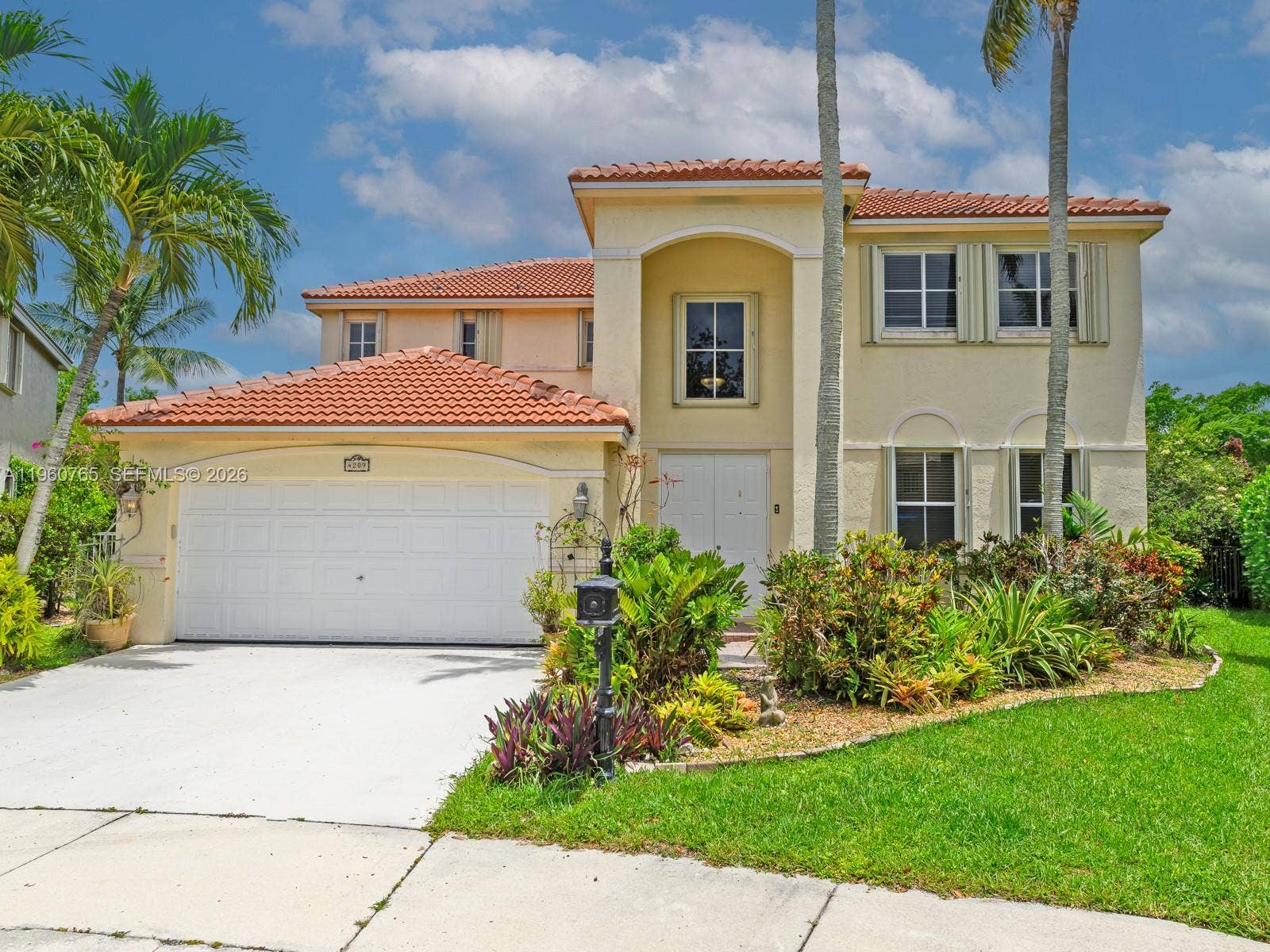 4209 Pinewood Lane, Weston, FL 33331 Photo 2