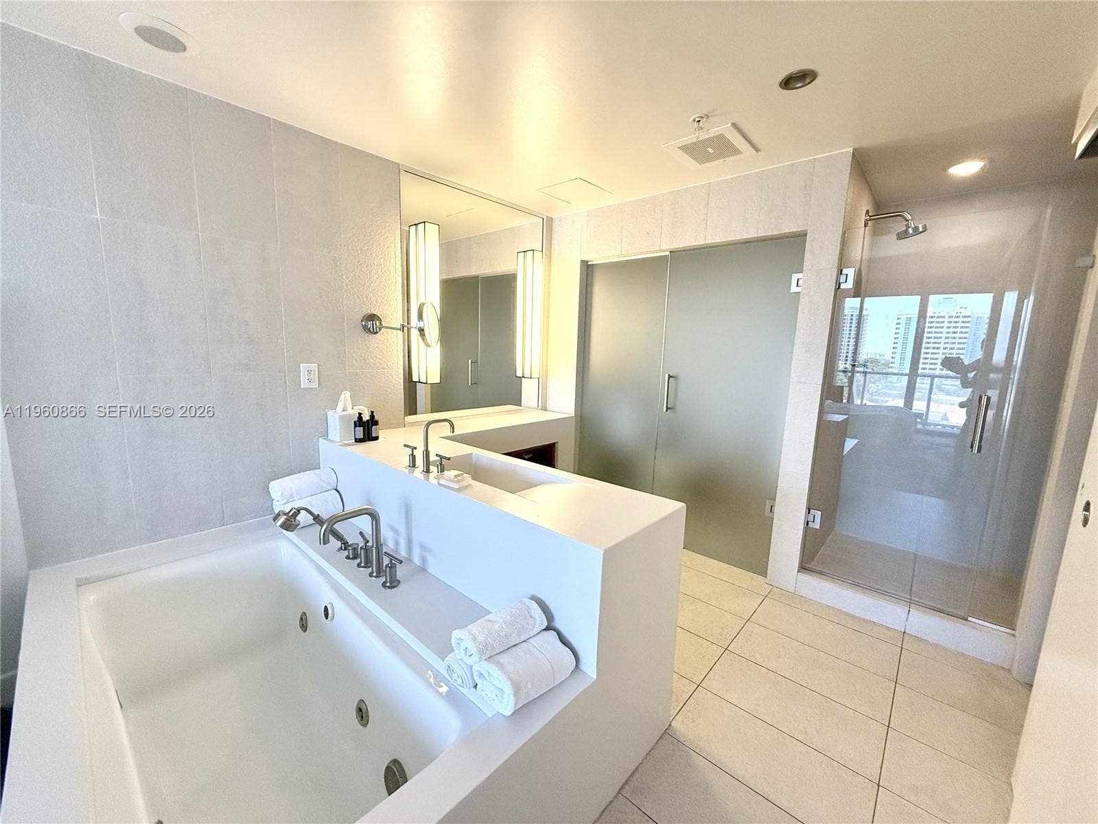 3101 Bayshore Drive, #704, Fort Lauderdale, FL 33304 Photo 5