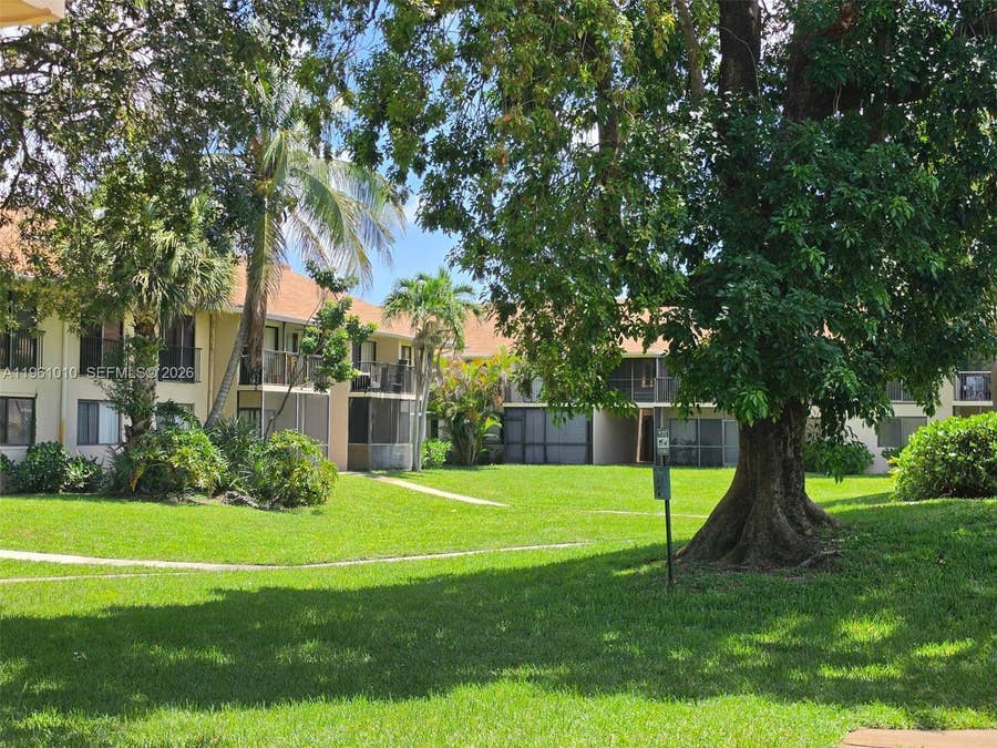 Property photo for 5921 Washington Street, #124, Hollywood, FL