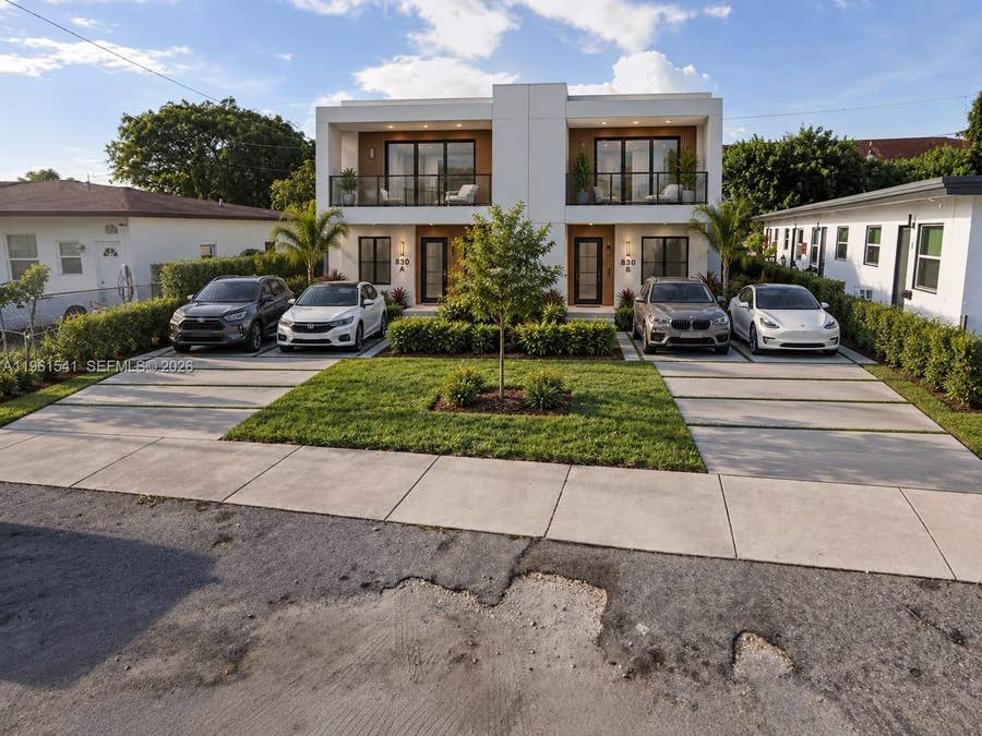 Property photo for 10 Nw Street, Hallandale Beach, FL