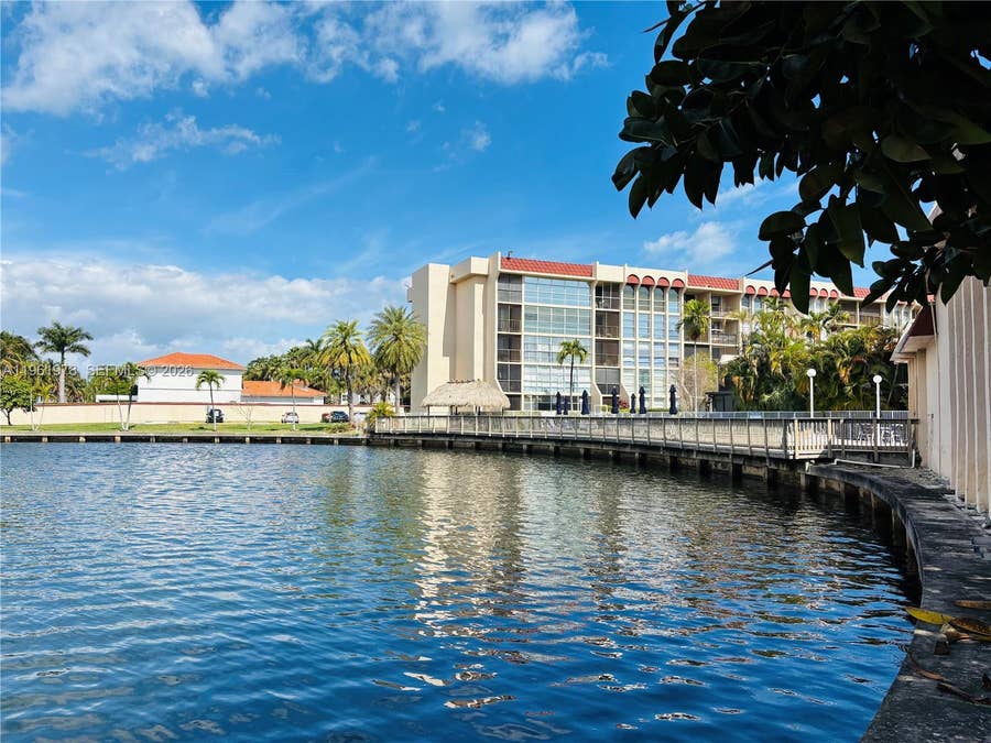 Property photo for 2001 Atlantic Shores Boulevard, #409, Hallandale Beach, FL