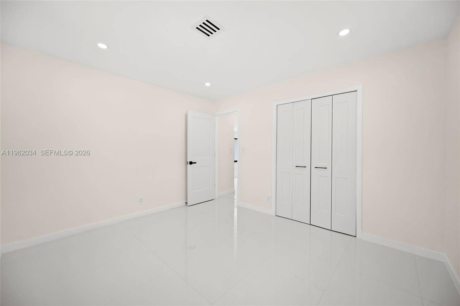 21 SE 7th Street, Pompano Beach, FL 33060 Photo 22