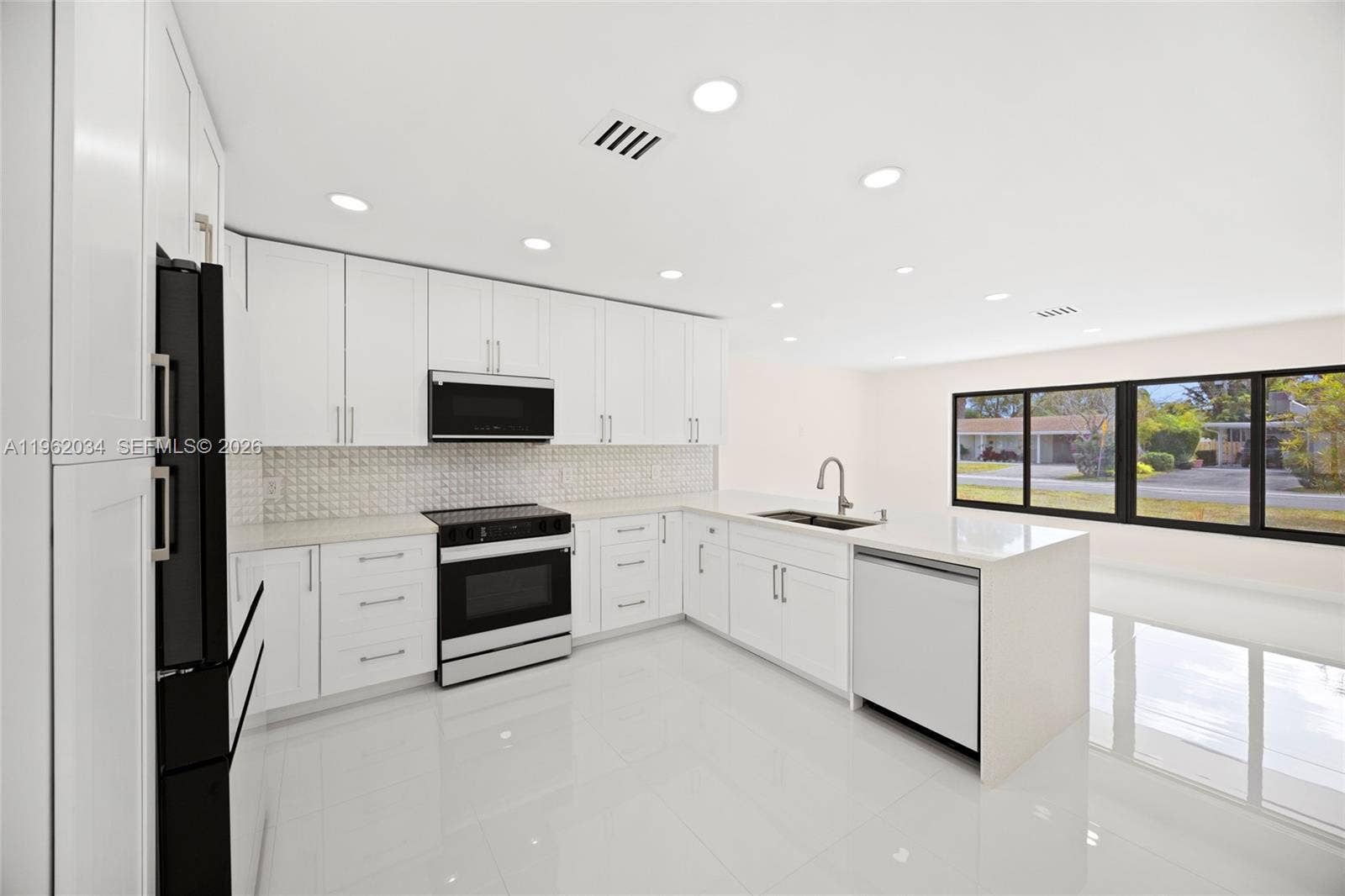 21 SE 7th Street, Pompano Beach, FL 33060 Photo 14