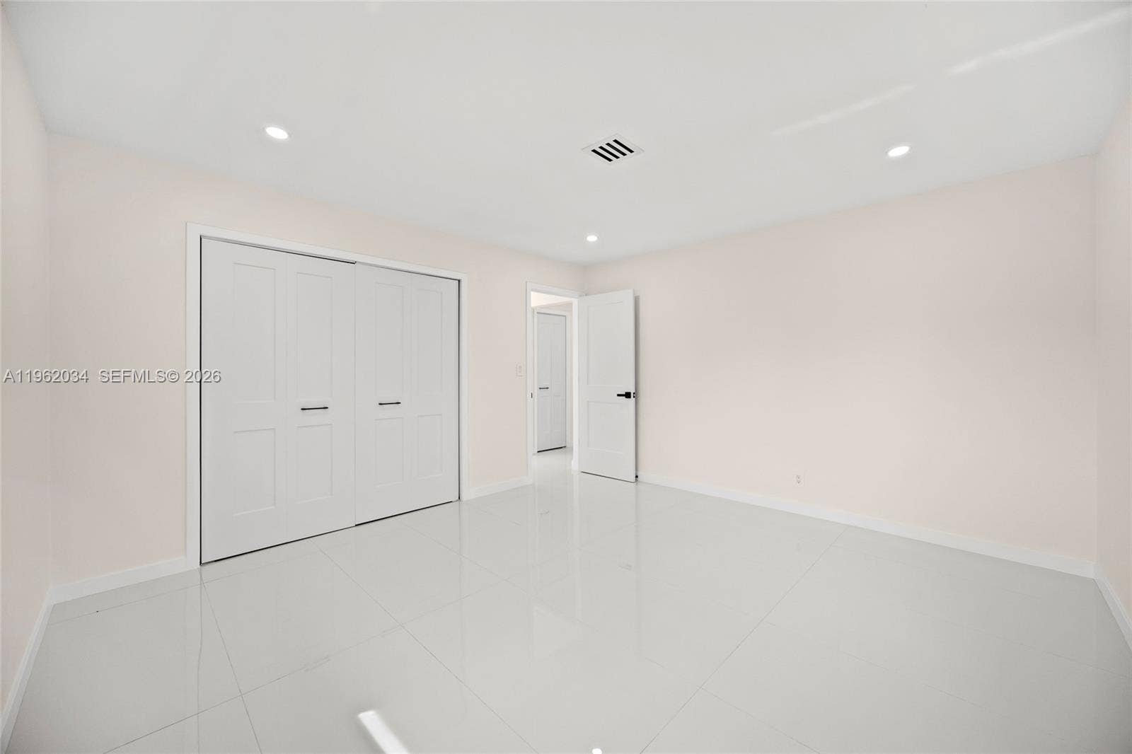 21 SE 7th Street, Pompano Beach, FL 33060 Photo 19