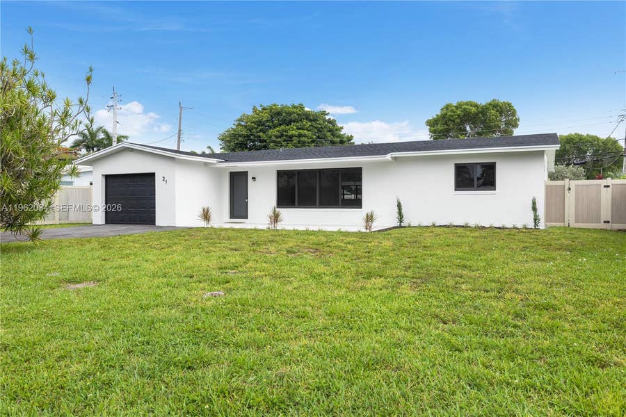 Property photo for 21 SE 7th Street, Pompano Beach, FL