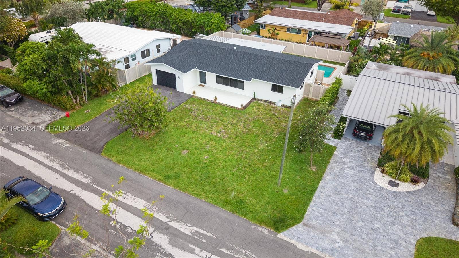 21 SE 7th Street, Pompano Beach, FL 33060 Photo 4