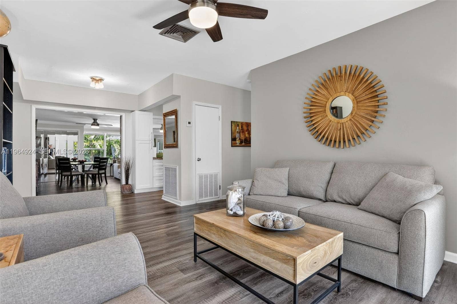 409 NW 28th Court, Wilton Manors, FL 33311 Photo 2