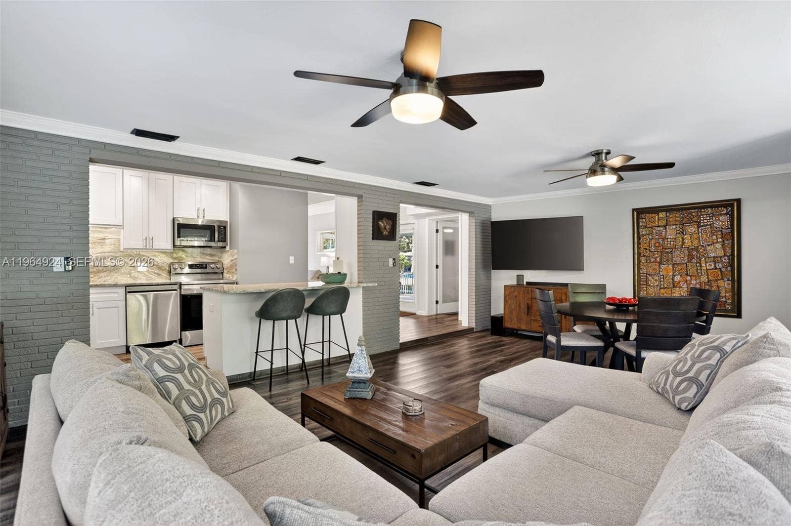 409 NW 28th Court, Wilton Manors, FL 33311 Photo 22