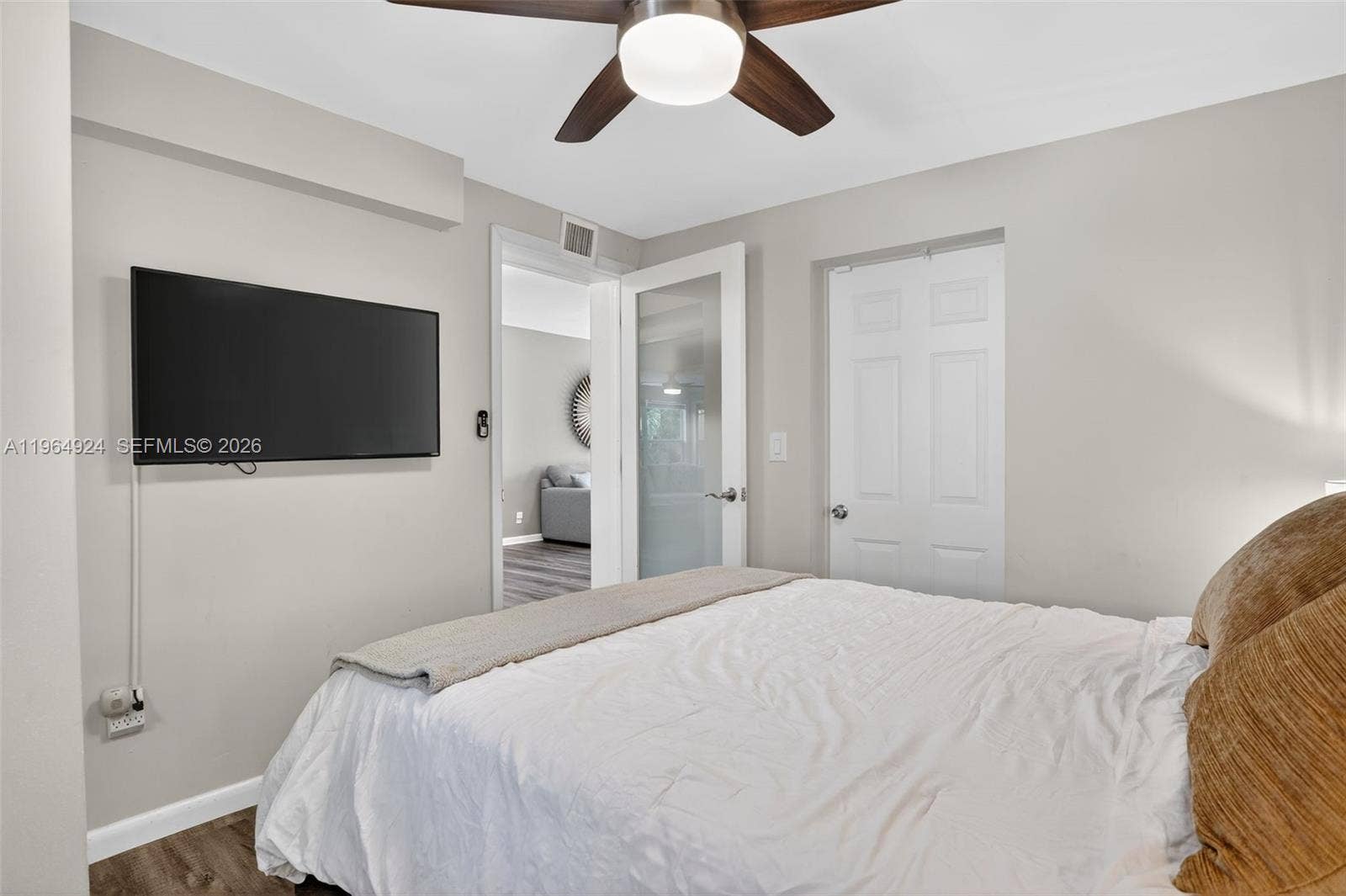 409 NW 28th Court, Wilton Manors, FL 33311 Photo 24