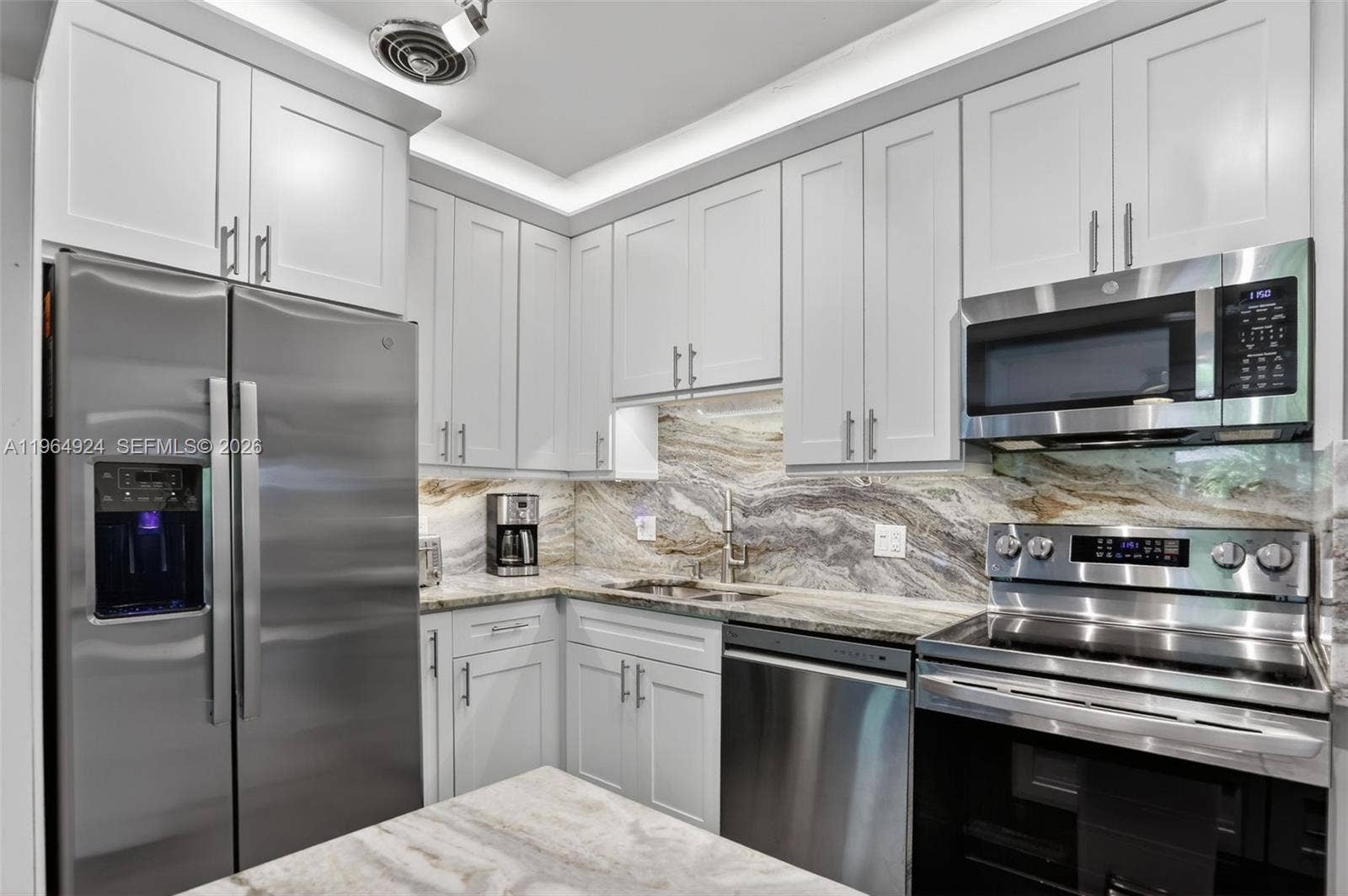 409 NW 28th Court, Wilton Manors, FL 33311 Photo 15