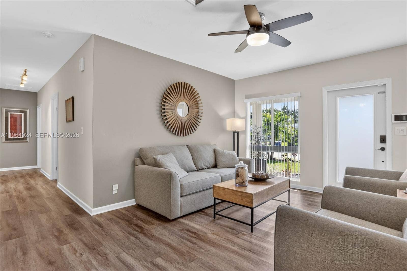 409 NW 28th Court, Wilton Manors, FL 33311 Photo 3