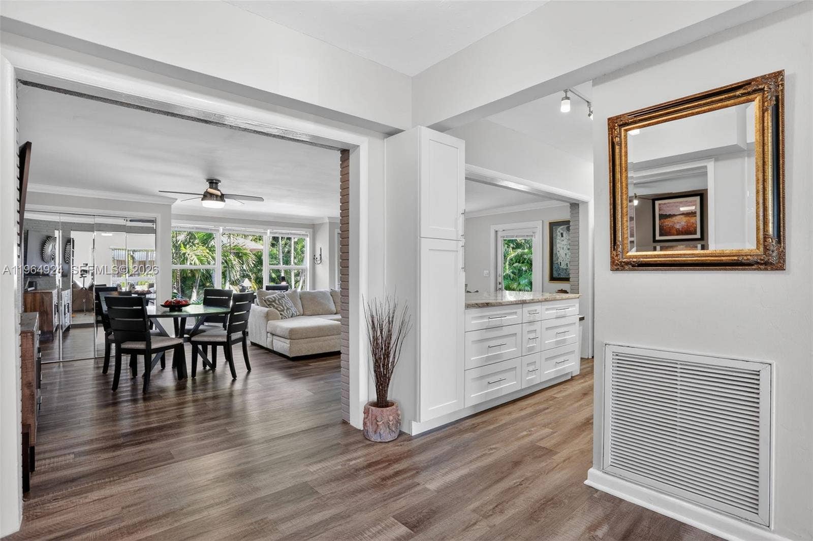 409 NW 28th Court, Wilton Manors, FL 33311 Photo 6