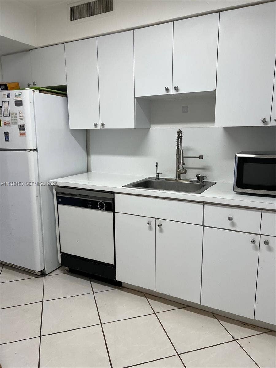 9225 Collins Avenue, #302, Surfside, FL 33154 Photo 13