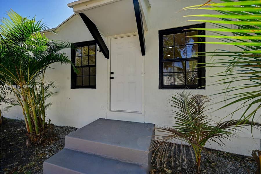Property photo for 816 Tuscaloosa Street, West Palm Beach, FL