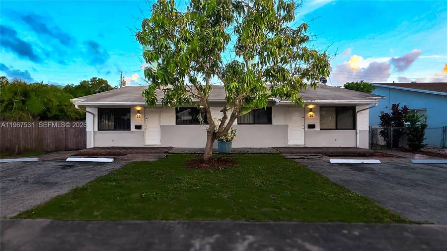Property photo for 20 SE 12th Street, Dania Beach, FL