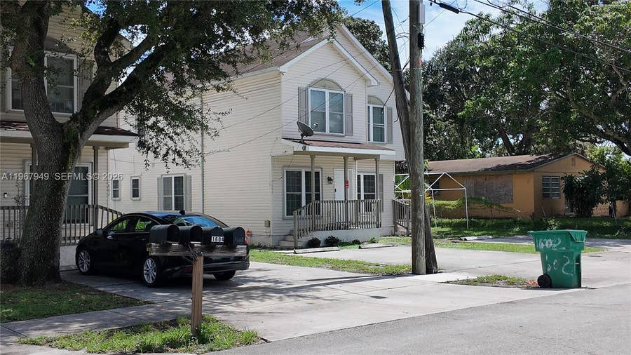 Property photo for 1604 SW 44th Avenue, Fort Lauderdale, FL