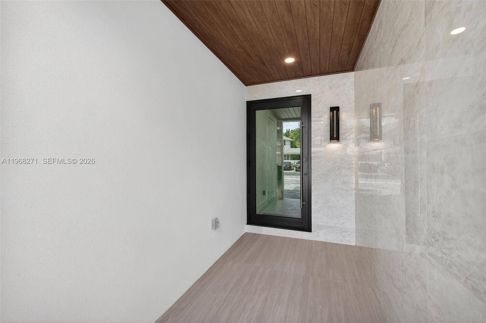 912 SE 13th Street, Fort Lauderdale, FL 33316 Photo 5