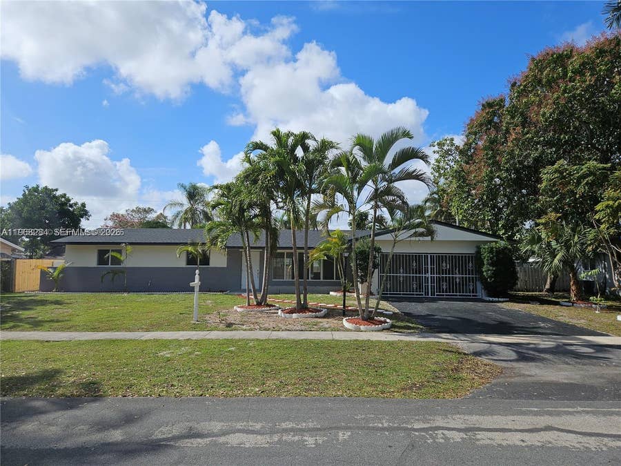 Property photo for 221 SW 53rd Avenue, Plantation, FL