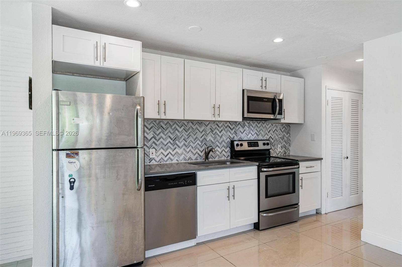2201 NE 14th Avenue, Wilton Manors, FL 33305 Photo 23