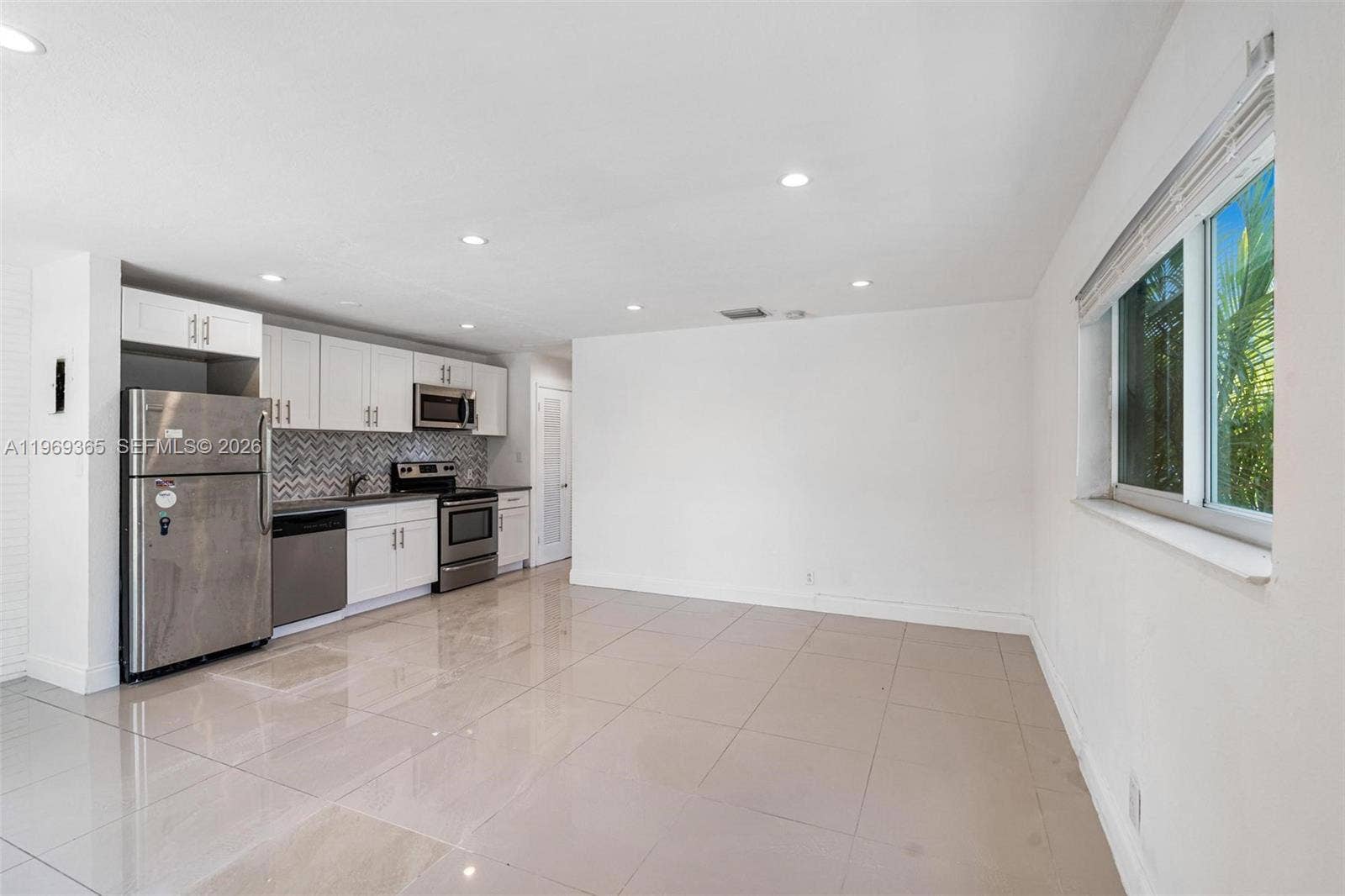 2201 NE 14th Avenue, Wilton Manors, FL 33305 Photo 25