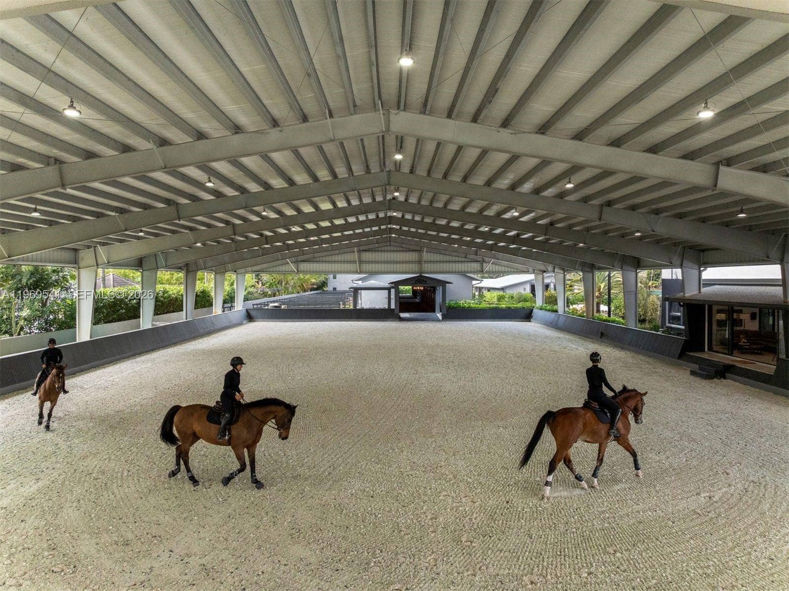 2625 SW 148th Avenue, Davie, FL 33331 Covered arena.