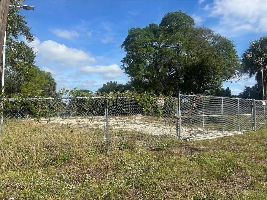 Property photo for 2541 SW 36th Street, Dania Beach, FL