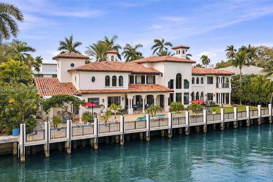 Property photo for 628 Coral Way, Fort Lauderdale, FL