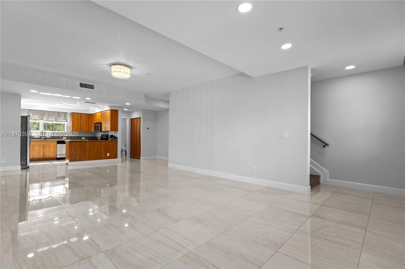 621 NE 8th Avenue, Fort Lauderdale, Fort Lauderdale, FL 33304 Open concept full floor living area