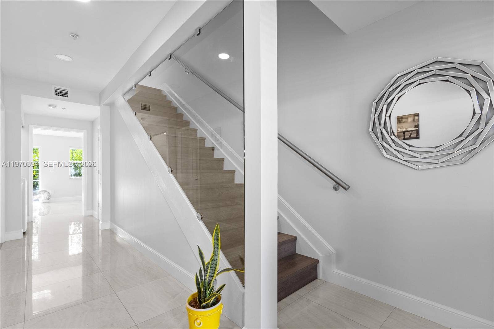 621 NE 8th Avenue, Fort Lauderdale, Fort Lauderdale, FL 33304 Kronoswiss super durable engineered wood