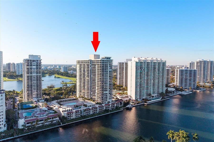 Property photo for 20191 E Country Club Drive, #510, Aventura, FL