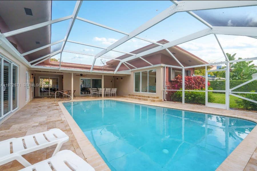 Property photo for 811 N Highland Drive, Hollywood, FL