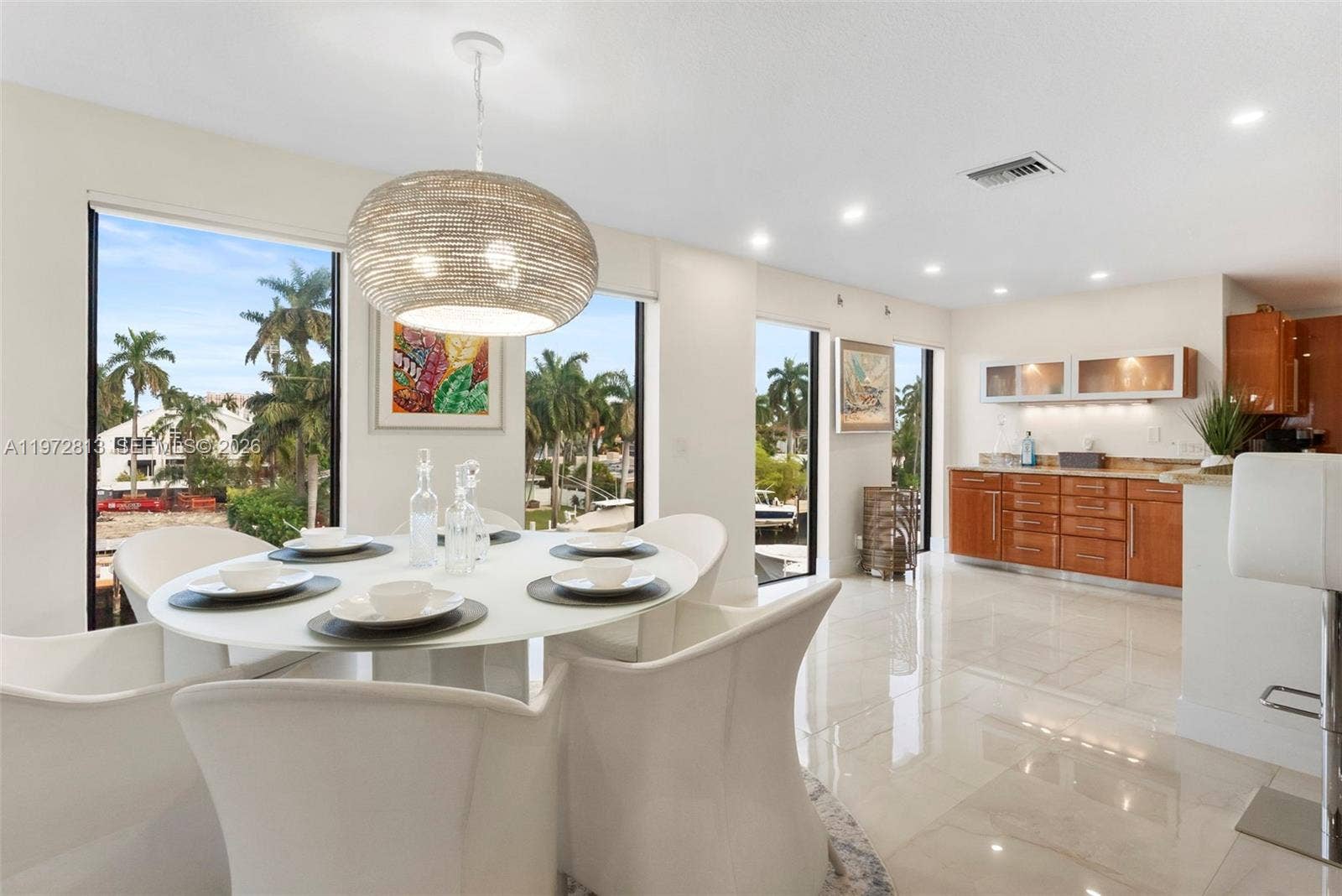 76 Isle Of Venice Drive, #H, Fort Lauderdale, FL 33301 Dining w/water view