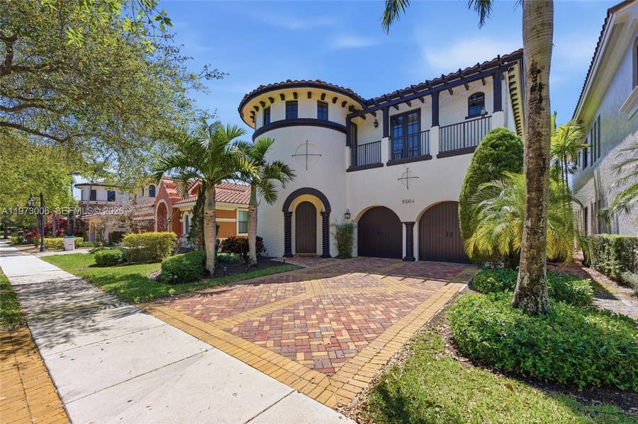 Property photo for 9564 Exbury Court, Parkland, FL