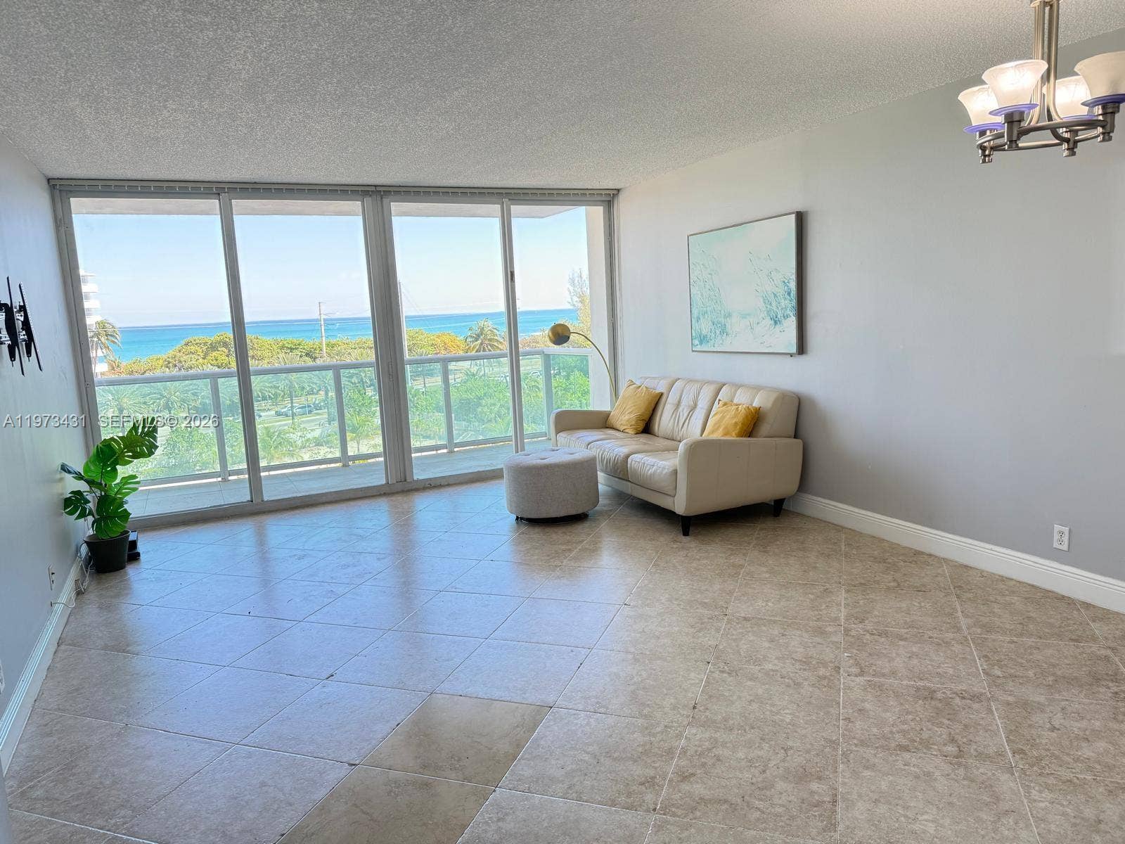 100 Bayview Drive, #610, Sunny Isles Beach, Sunny Isles Beach, FL 33160 Photo 5