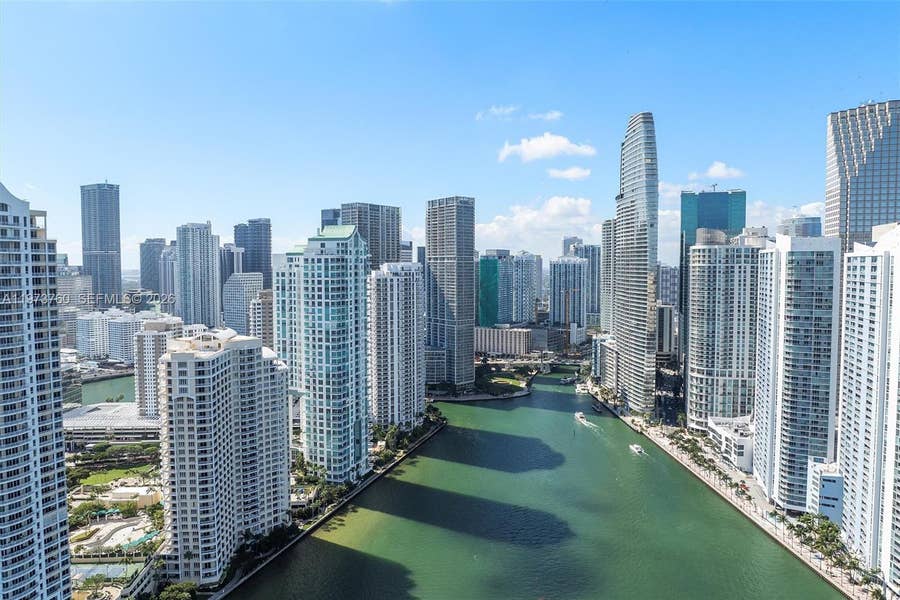 Property photo for 300 Biscayne Blvd Way, #903, Miami, FL